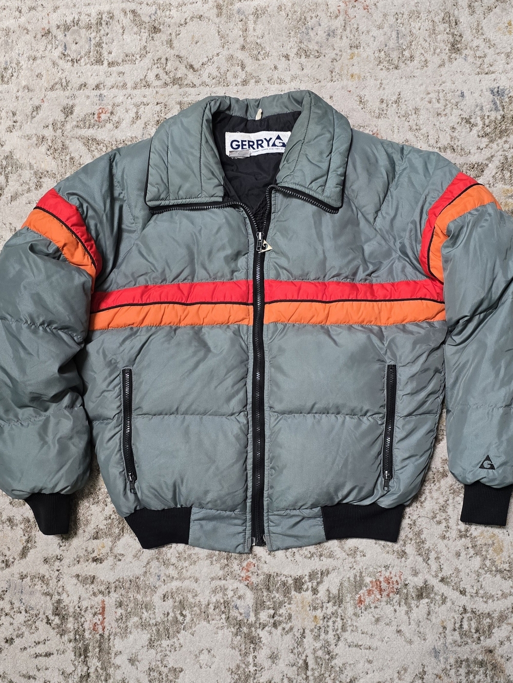 Gerry Vintage Men’s Green Puffer Down Jacket with Red & Orange Stripes Size L